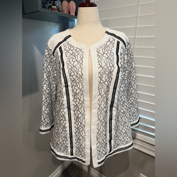 Catherine’s Black Label Elegant White and Black Lace Jacket - Picture 1 of 4